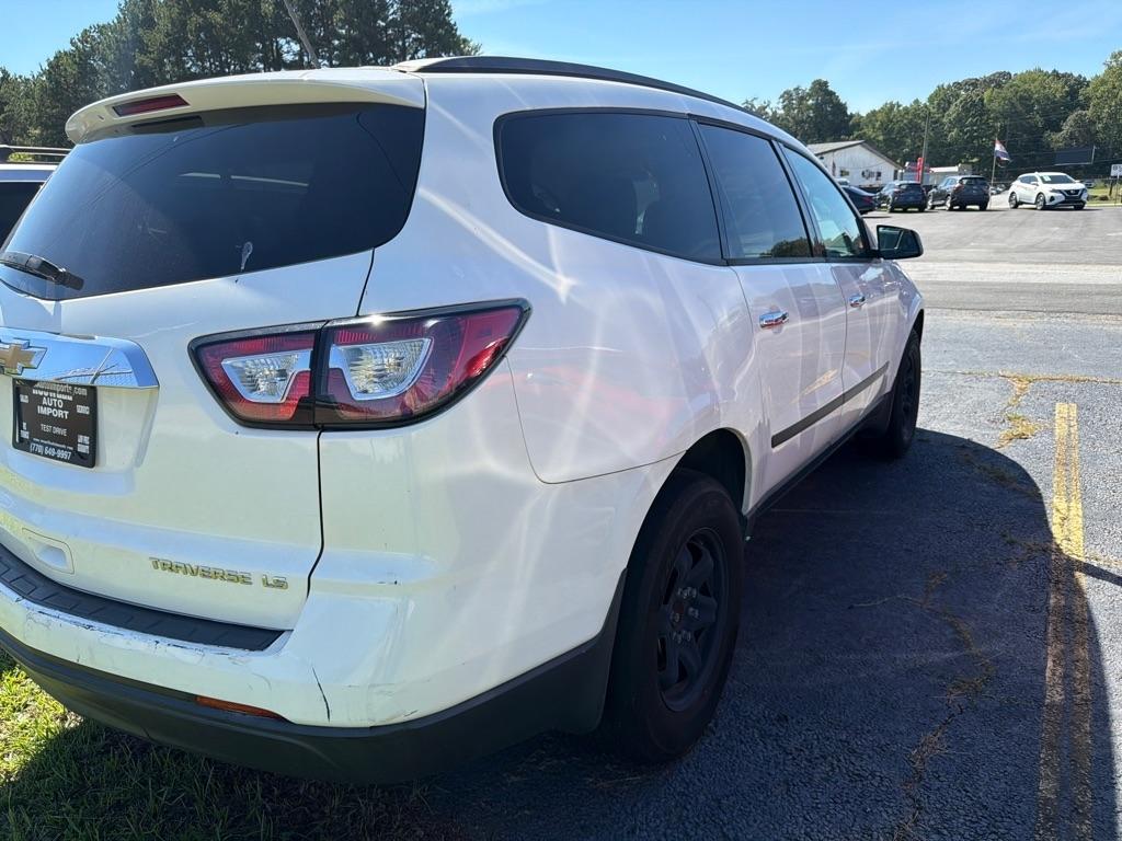 Chevrolet Traverse LS FWD w/PDC 2014