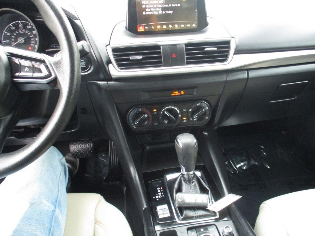 Mazda MAZDA3 i Sport AT 4-Door 2018