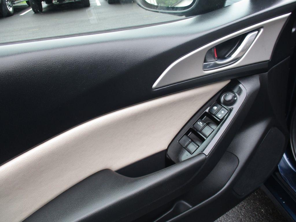 Mazda MAZDA3 i Sport AT 4-Door 2018