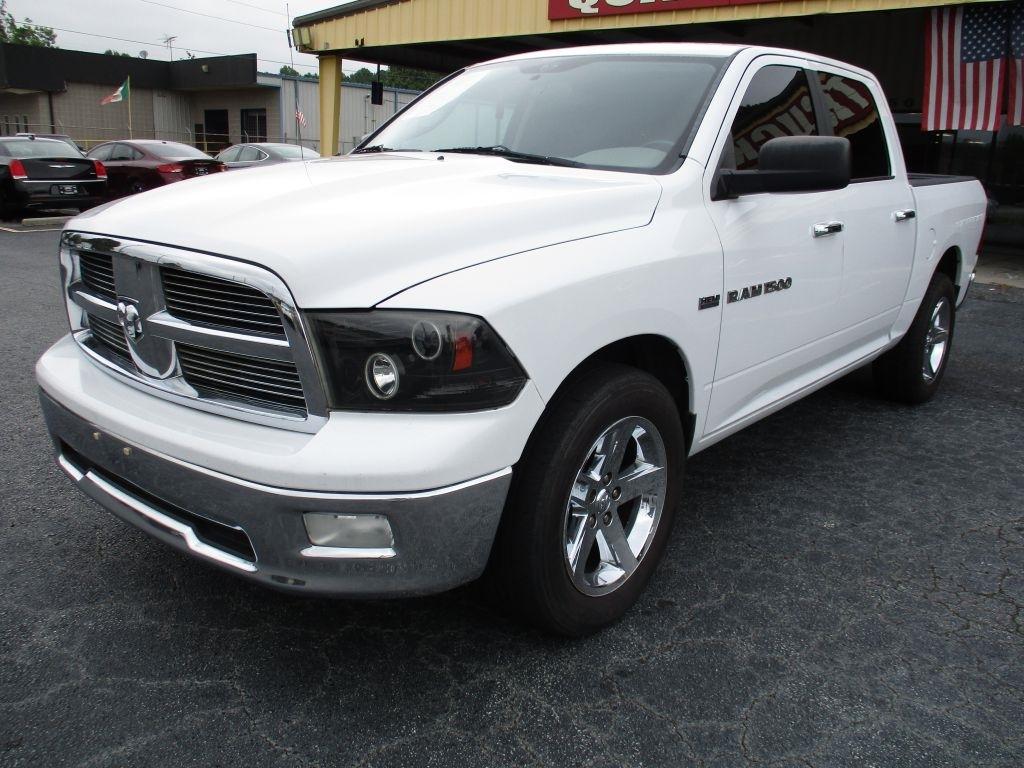 Dodge 1500 SLT Crew Cab 2WD 2012