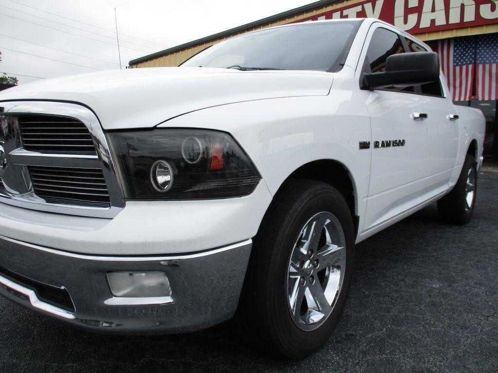 Dodge 1500 SLT Crew Cab 2WD 2012