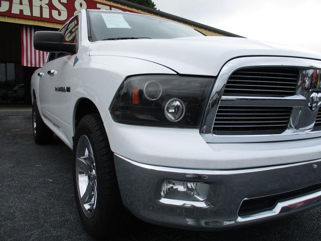 Dodge 1500 SLT Crew Cab 2WD 2012