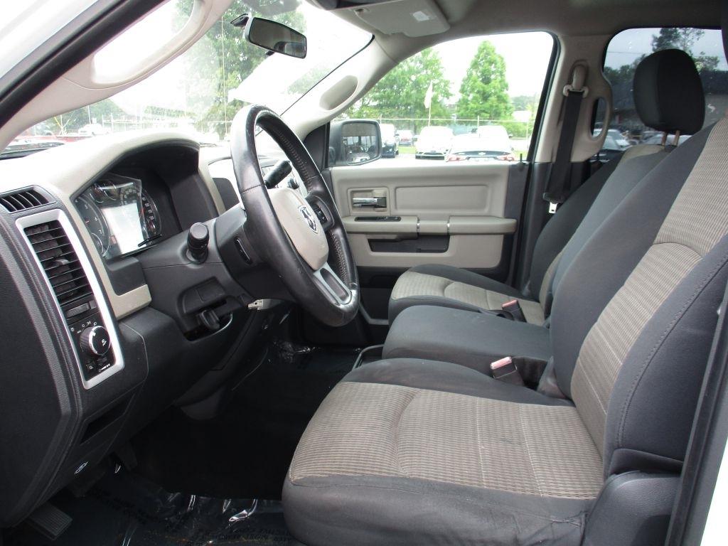 Dodge 1500 SLT Crew Cab 2WD 2012