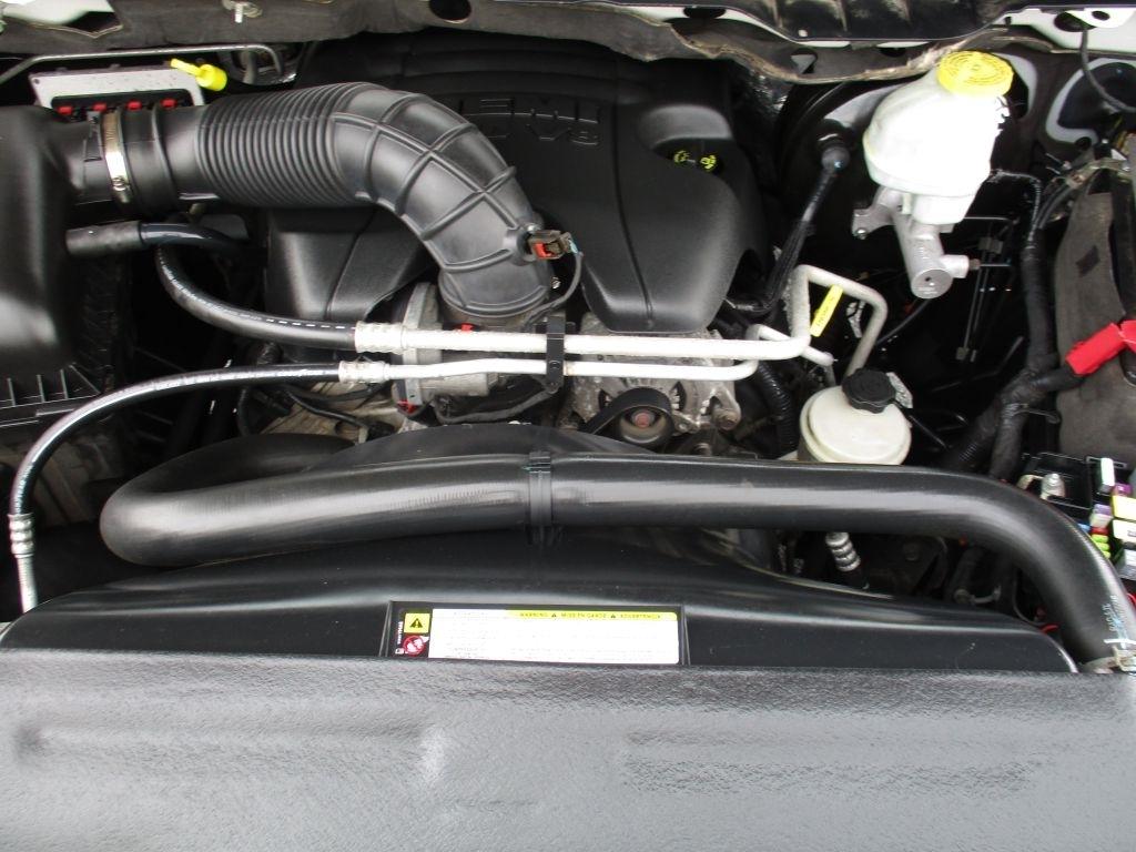 Dodge 1500 SLT Crew Cab 2WD 2012