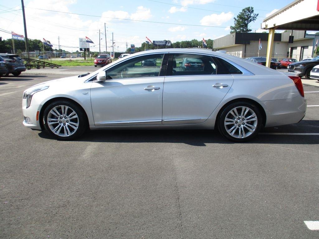 Cadillac XTS Luxury FWD 2018