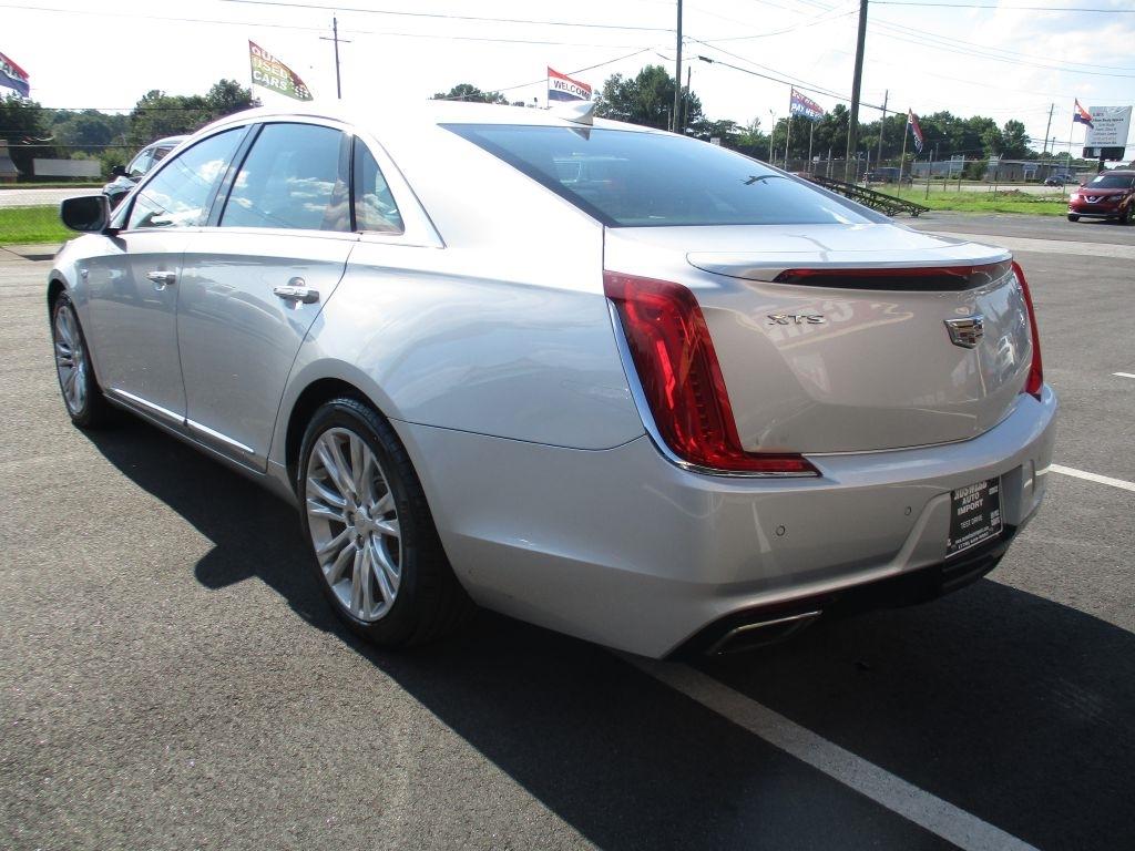 Cadillac XTS Luxury FWD 2018