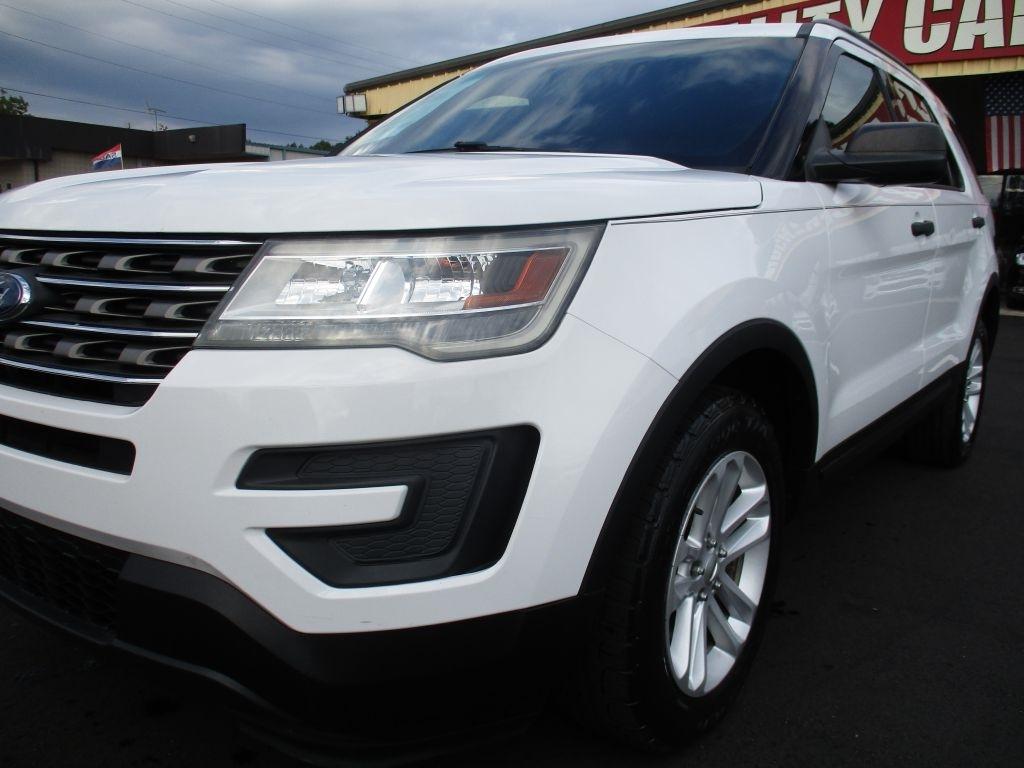 Ford Explorer Base 4WD 2016