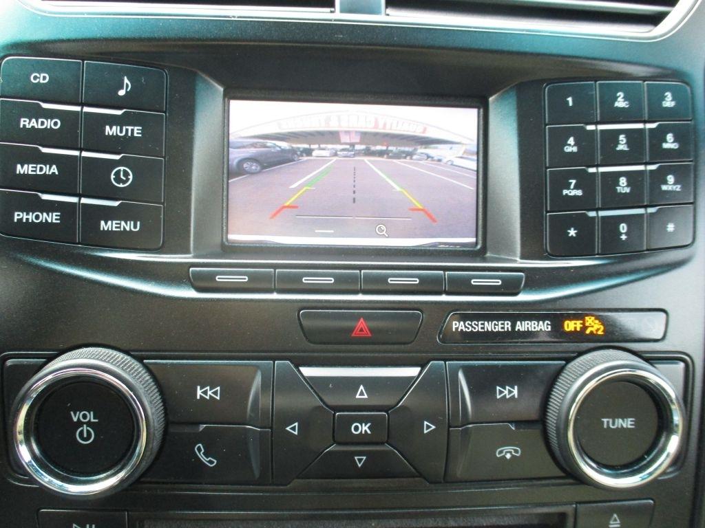 Ford Explorer Base 4WD 2016