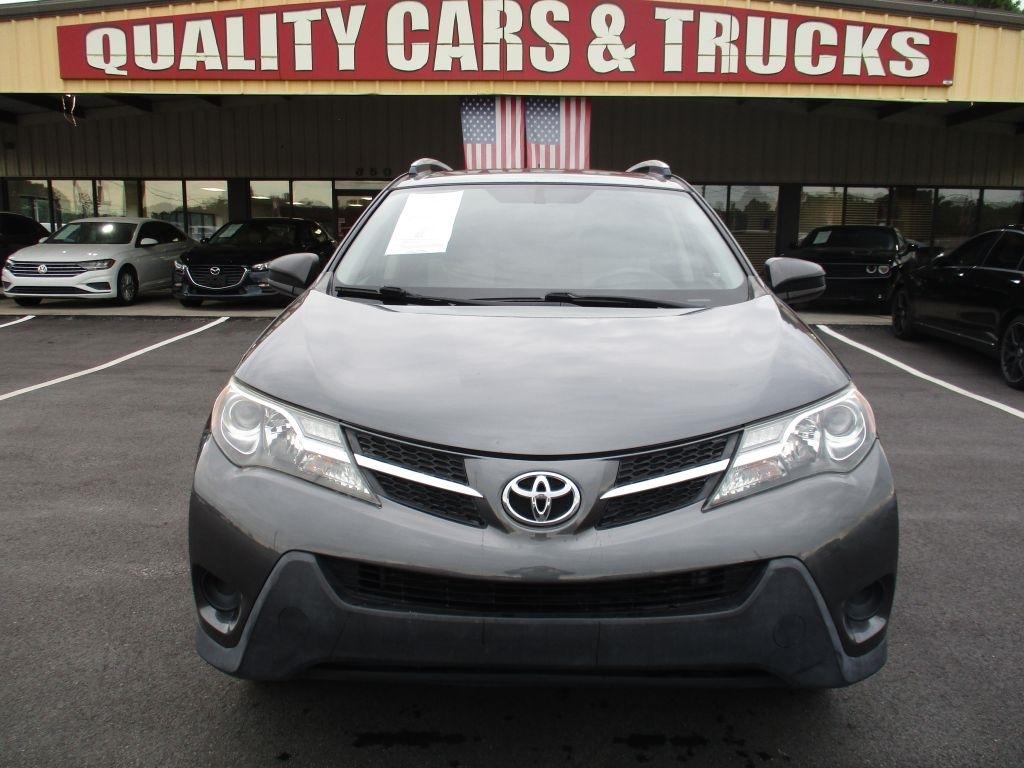 Toyota RAV4 LE FWD 2015