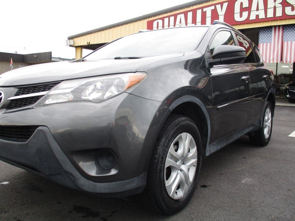 Toyota RAV4 LE FWD 2015