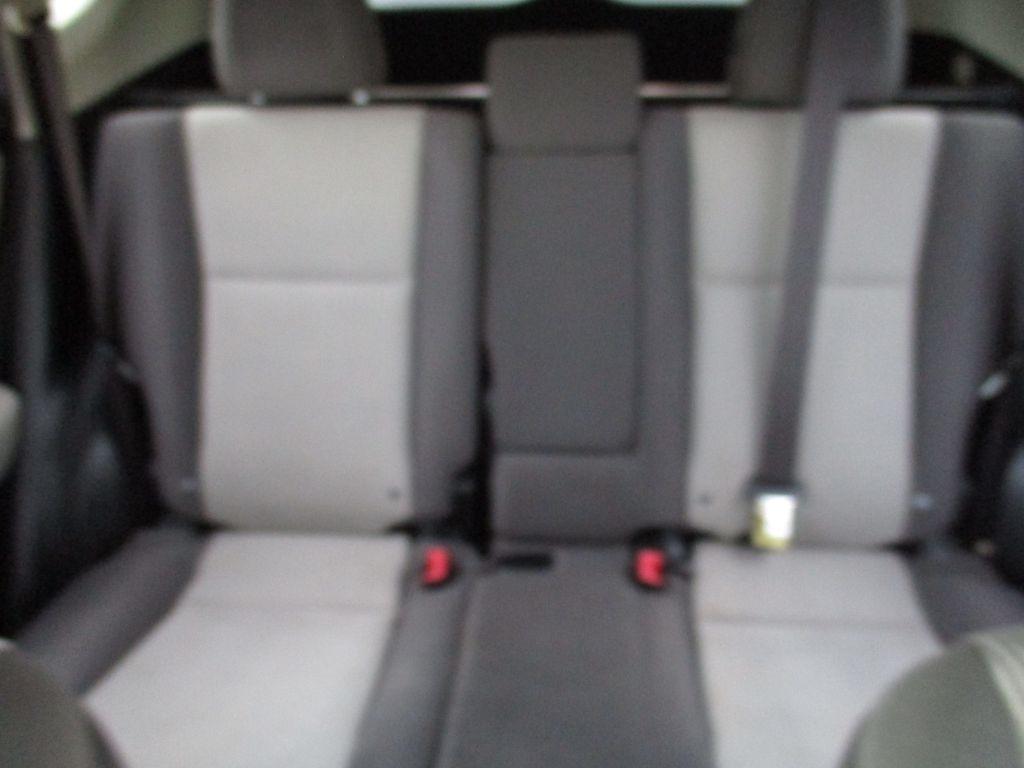 Toyota RAV4 LE FWD 2015