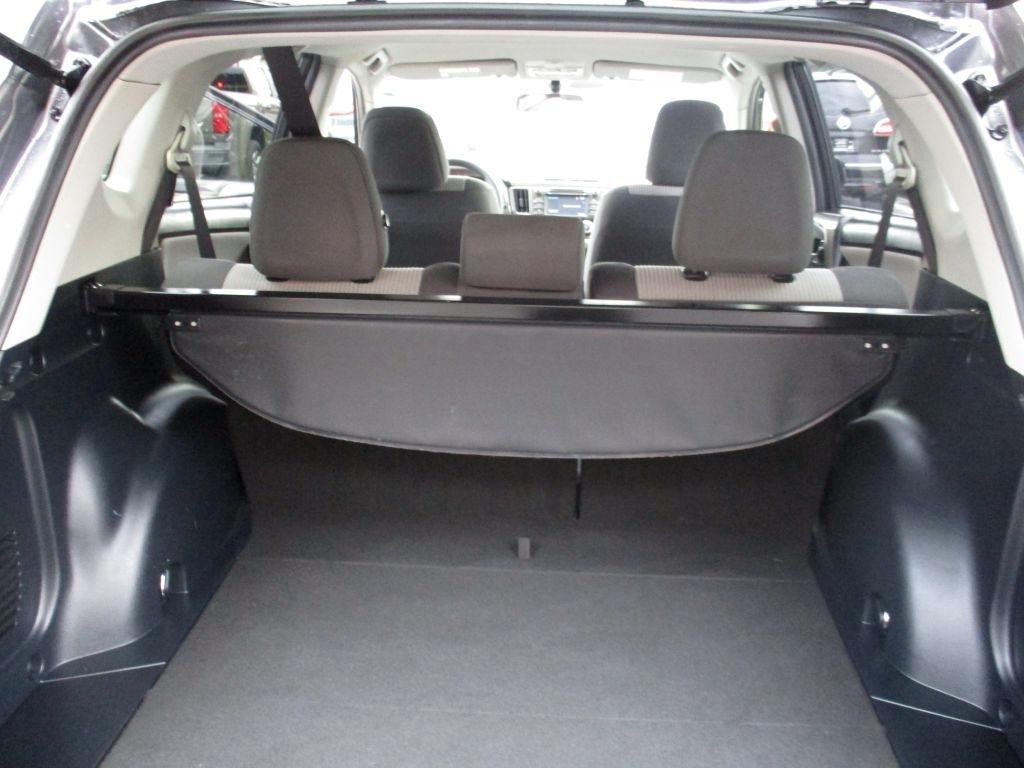 Toyota RAV4 LE FWD 2015