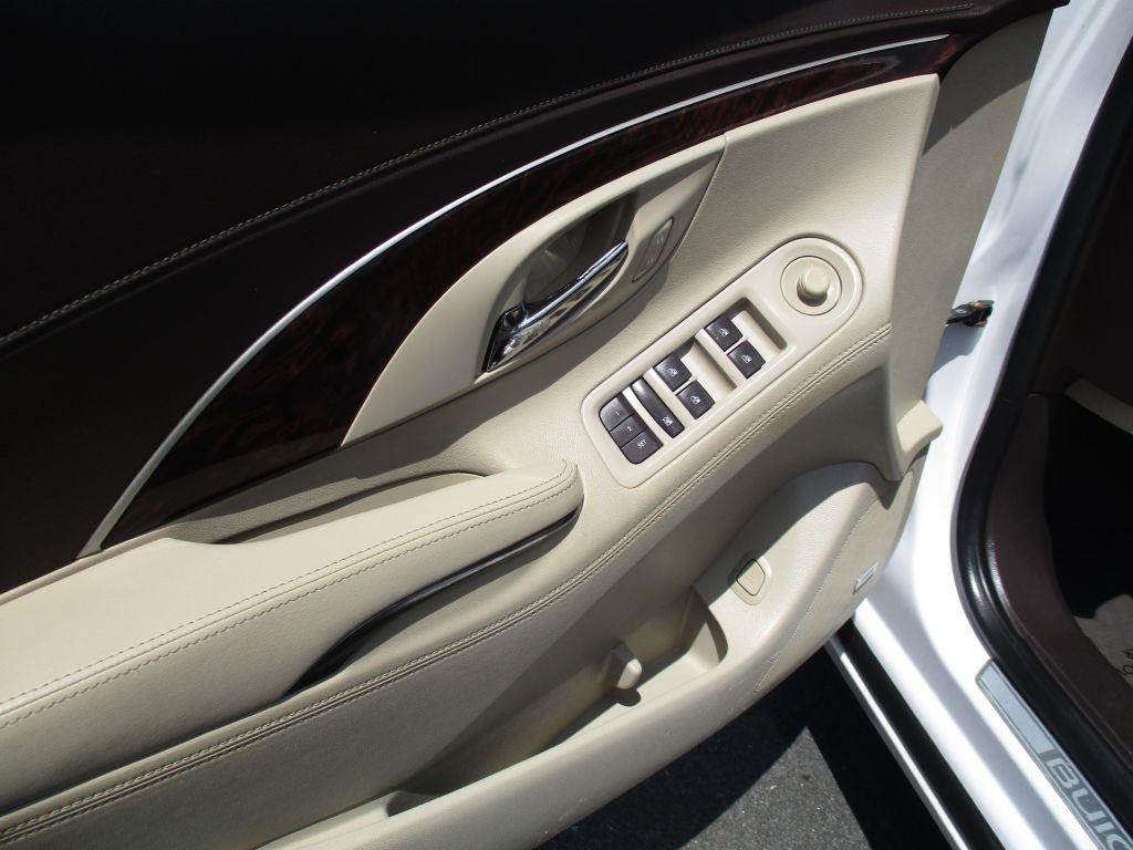 Buick LaCrosse Leather Package 2015