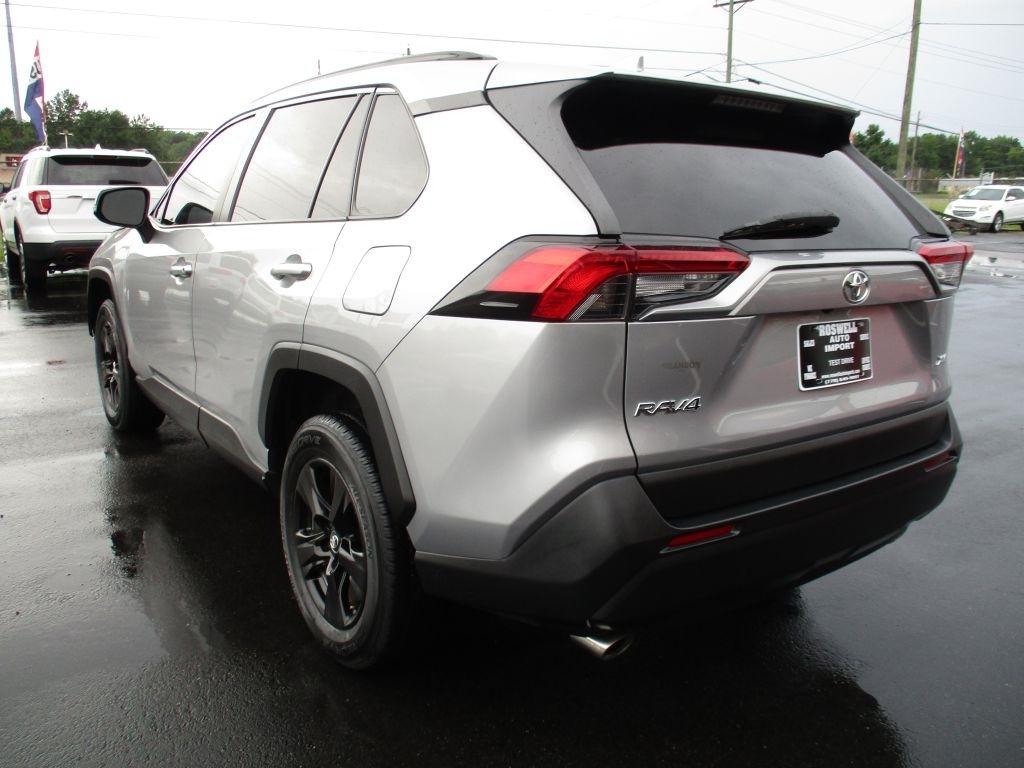 Toyota RAV4 XLE 2020