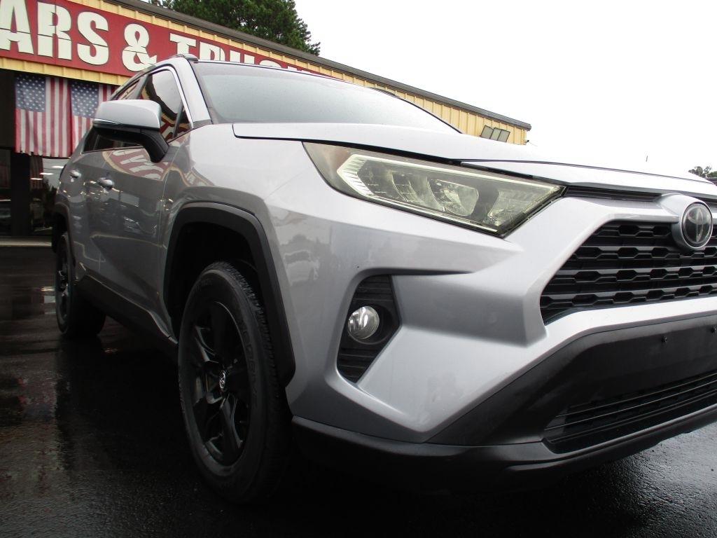 Toyota RAV4 XLE 2020