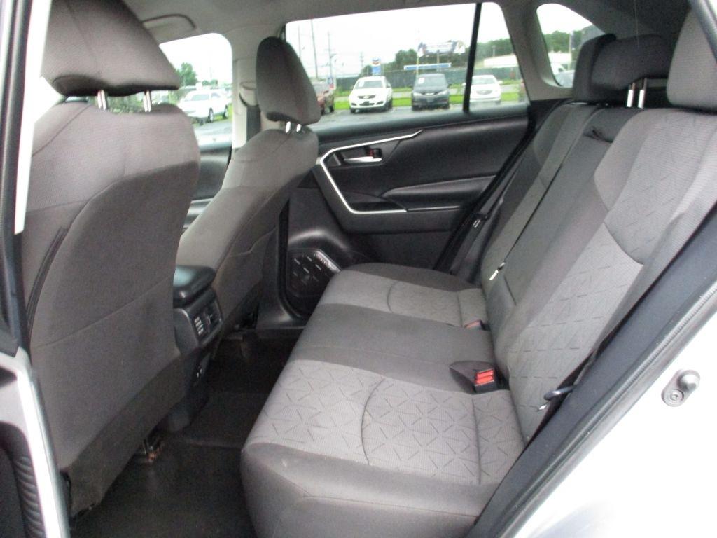 Toyota RAV4 XLE 2020