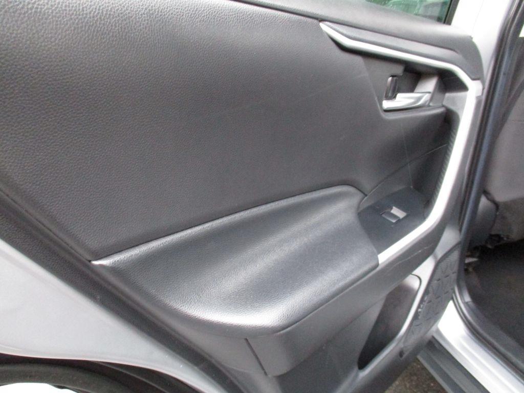 Toyota RAV4 XLE 2020