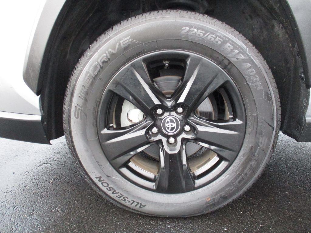 Toyota RAV4 XLE 2020