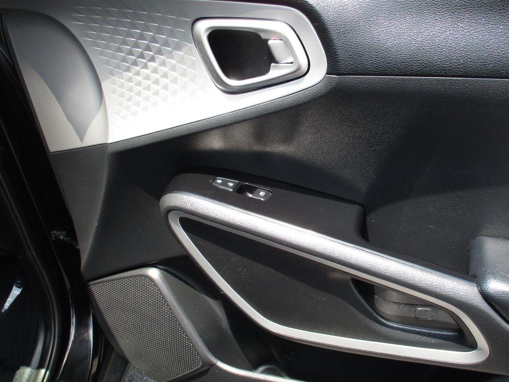 Kia Soul LX CVT 2020