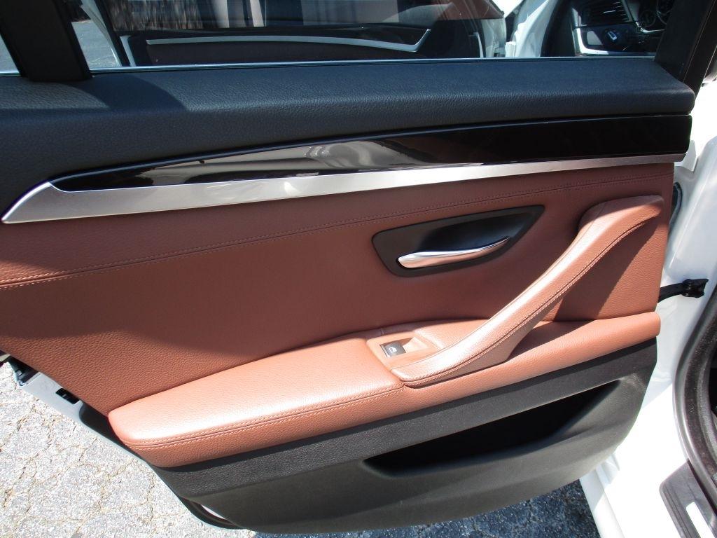 BMW 5-Series 535i xDrive 2014