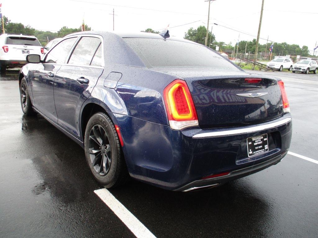Chrysler 300 Limited RWD 2015