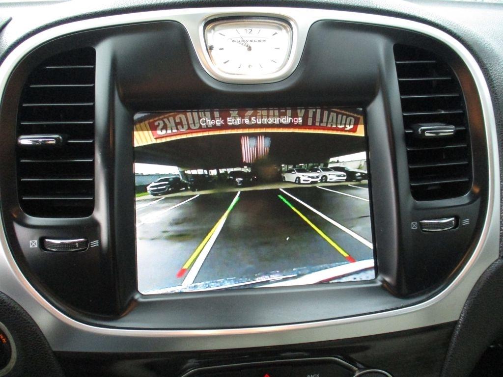 Chrysler 300 Limited RWD 2015