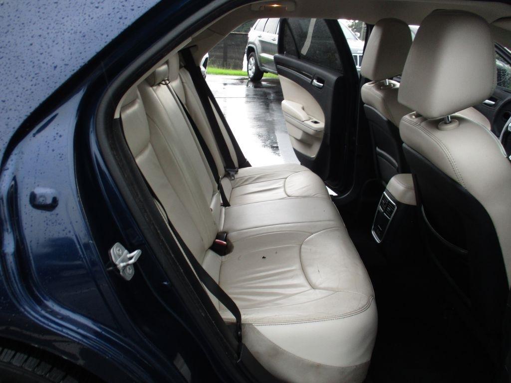 Chrysler 300 Limited RWD 2015