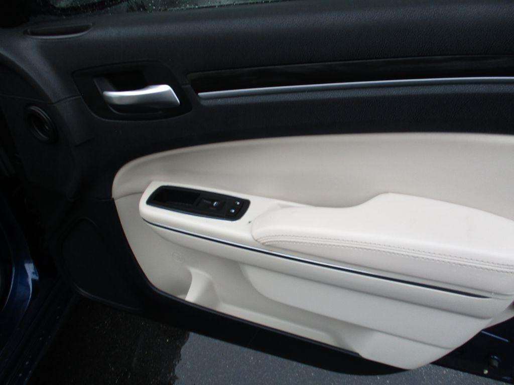 Chrysler 300 Limited RWD 2015