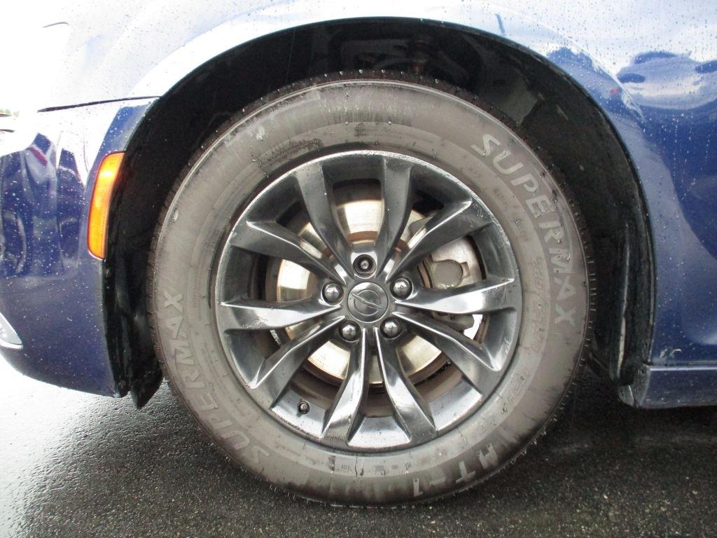 Chrysler 300 Limited RWD 2015
