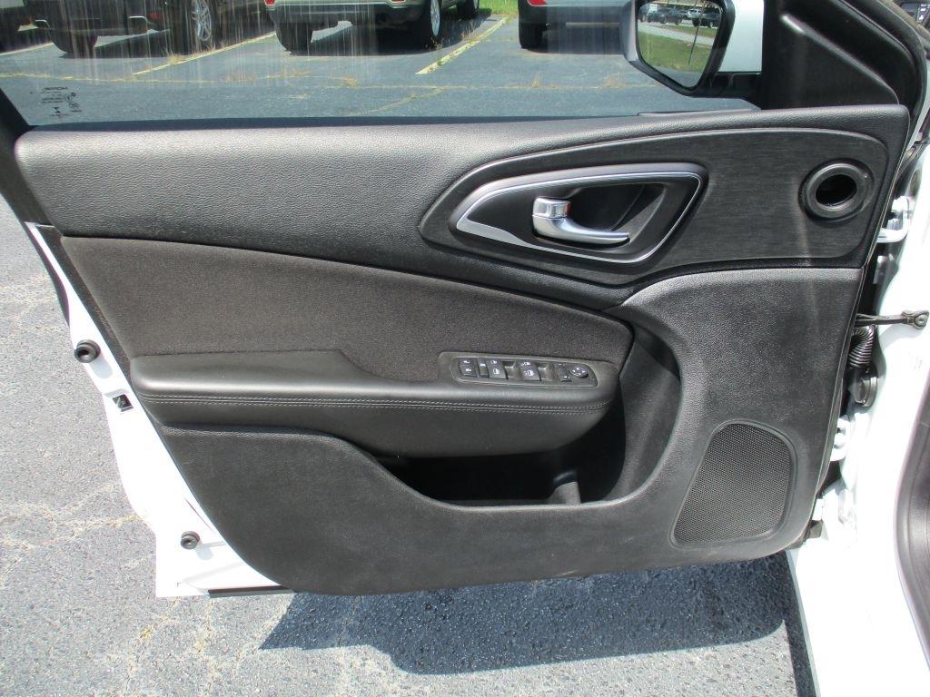 Chrysler 200 Limited 2016
