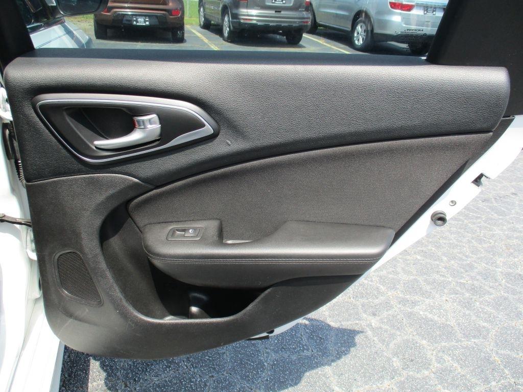 Chrysler 200 Limited 2016