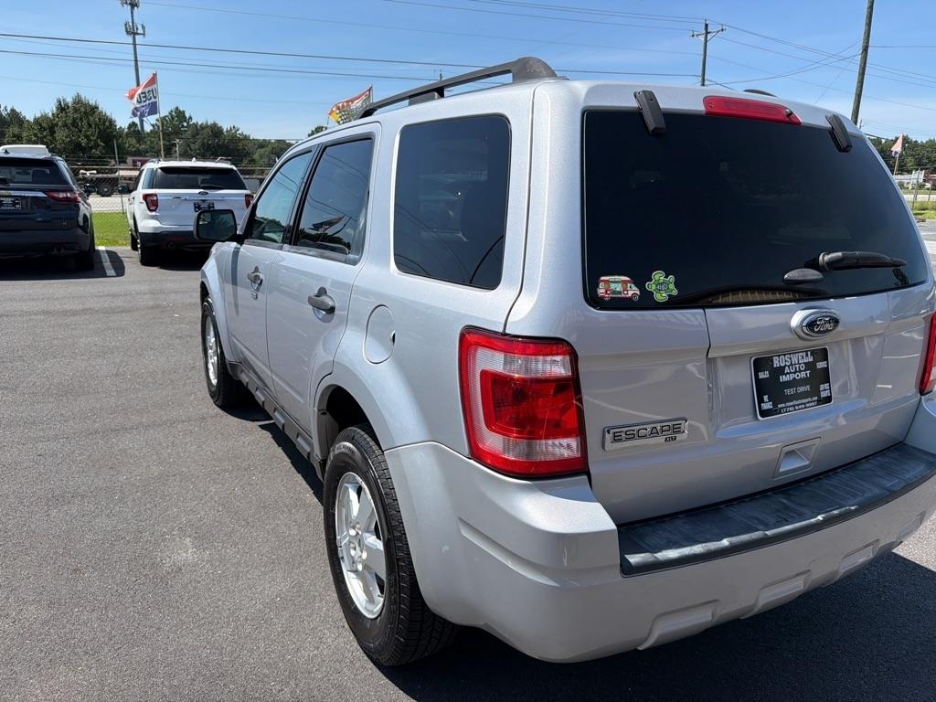 Ford Escape XLT FWD 2011