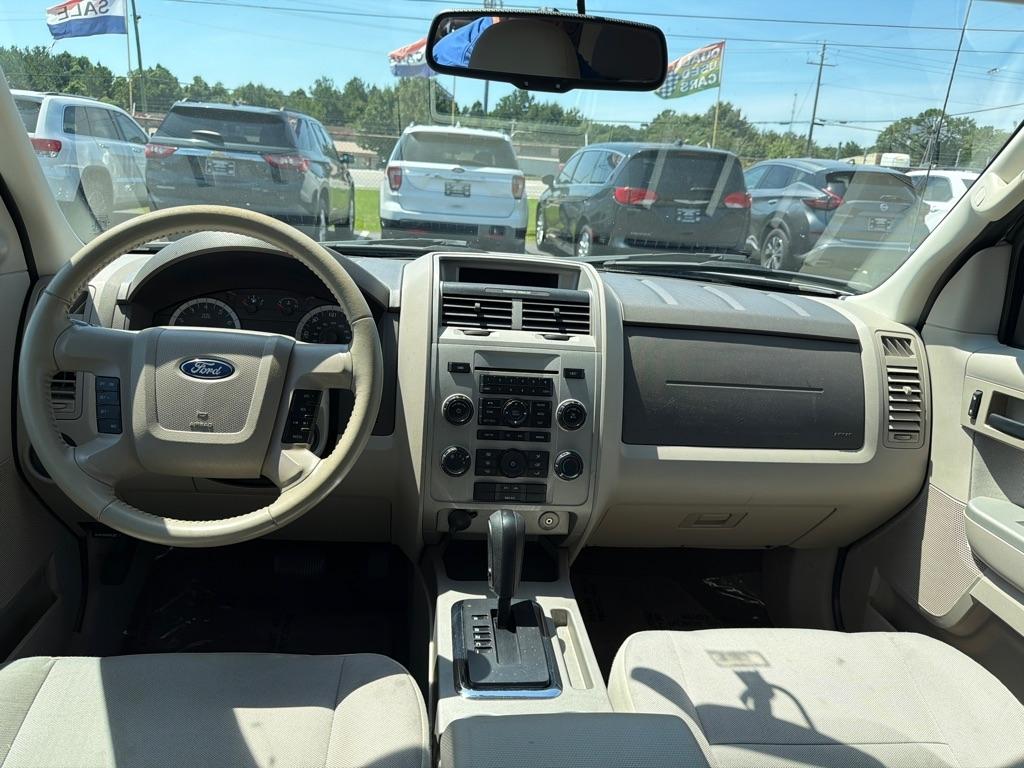 Ford Escape XLT FWD 2011