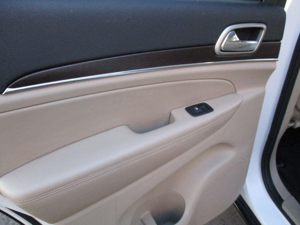 Jeep Grand Cherokee Limited 2WD 2017