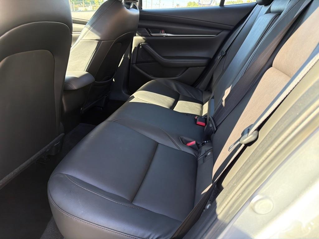 Mazda Mazda3 photo 10