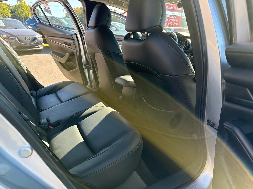 Mazda Mazda3 photo 13