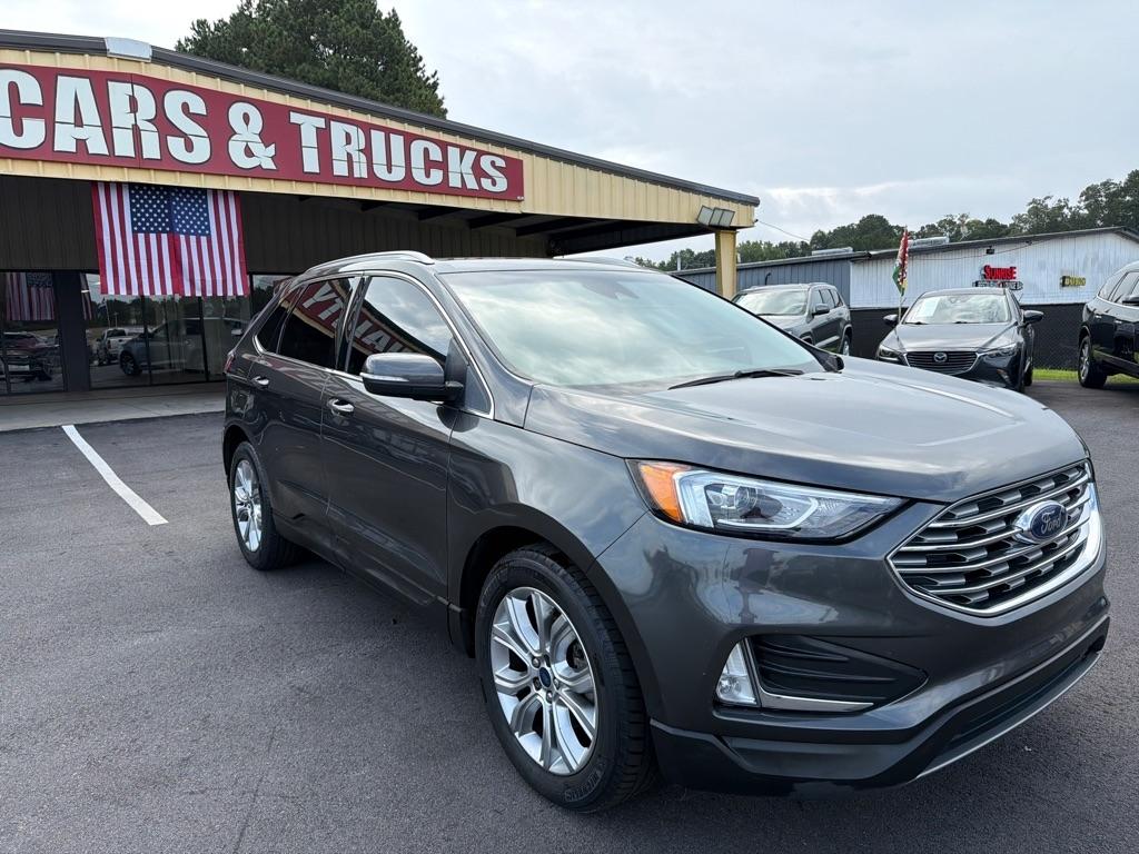 Ford Edge photo 2