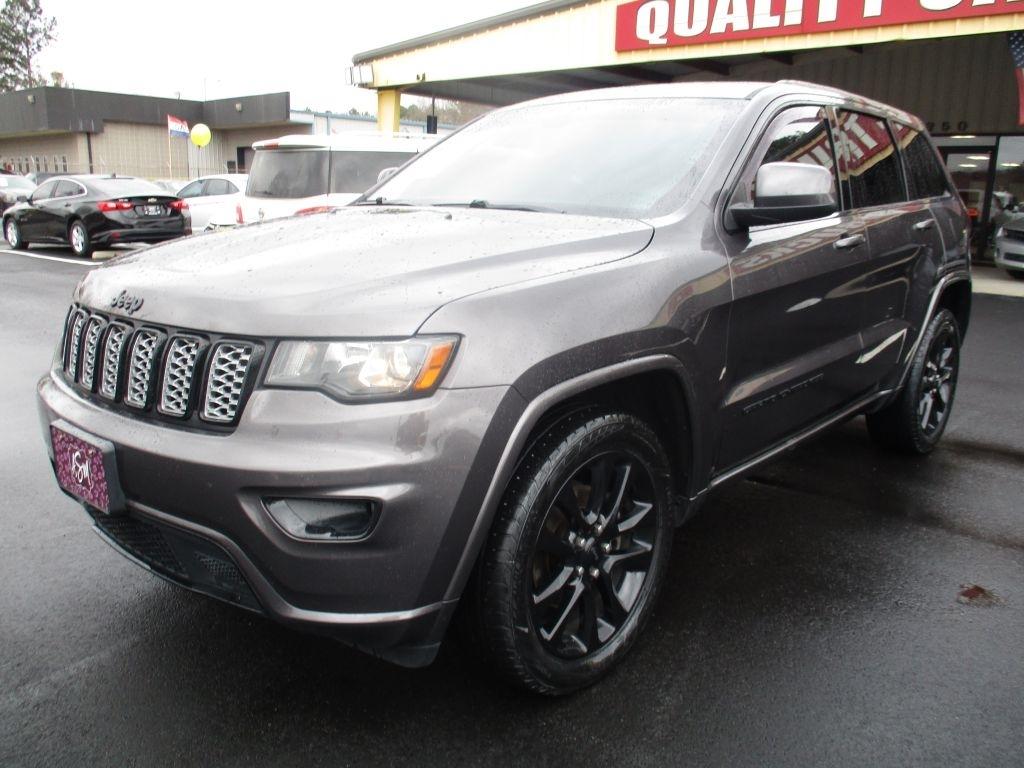Jeep Grand Cherokee Laredo 4WD 2019