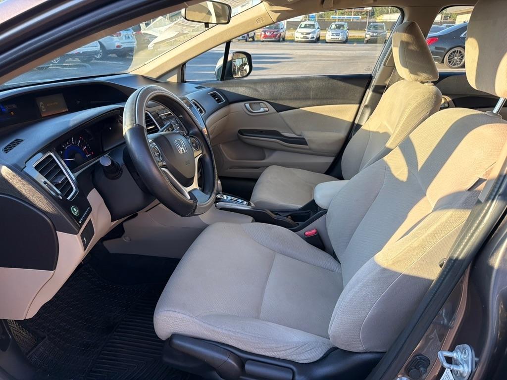 Honda Civic LX Sedan 5-Speed AT 2013