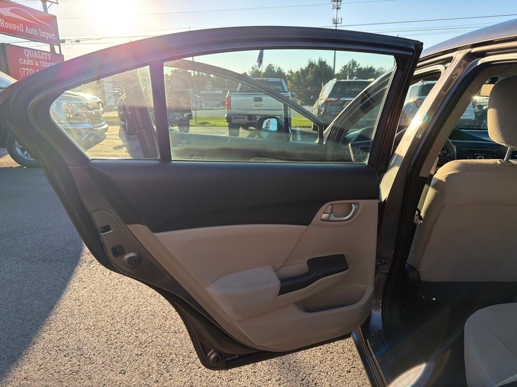 Honda Civic LX Sedan 5-Speed AT 2013