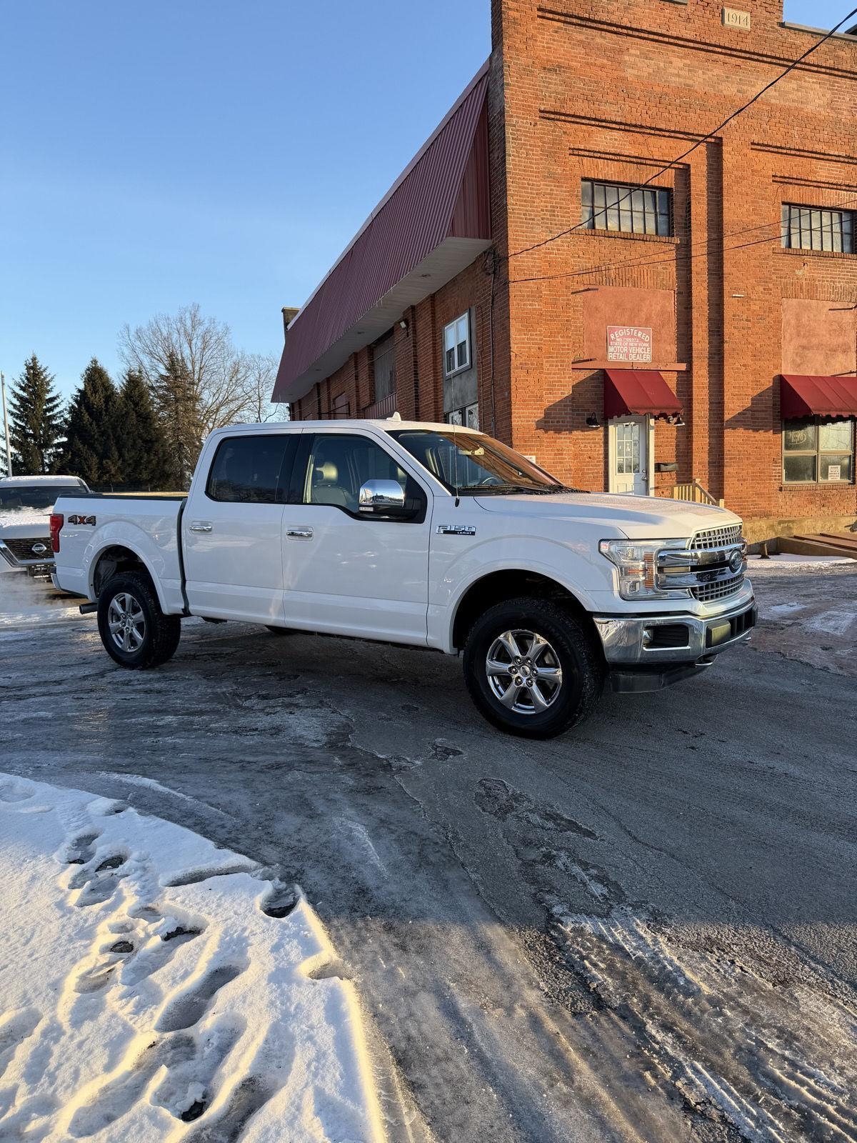 2018 Ford F-150 4WD SuperCrew 145" Lariat