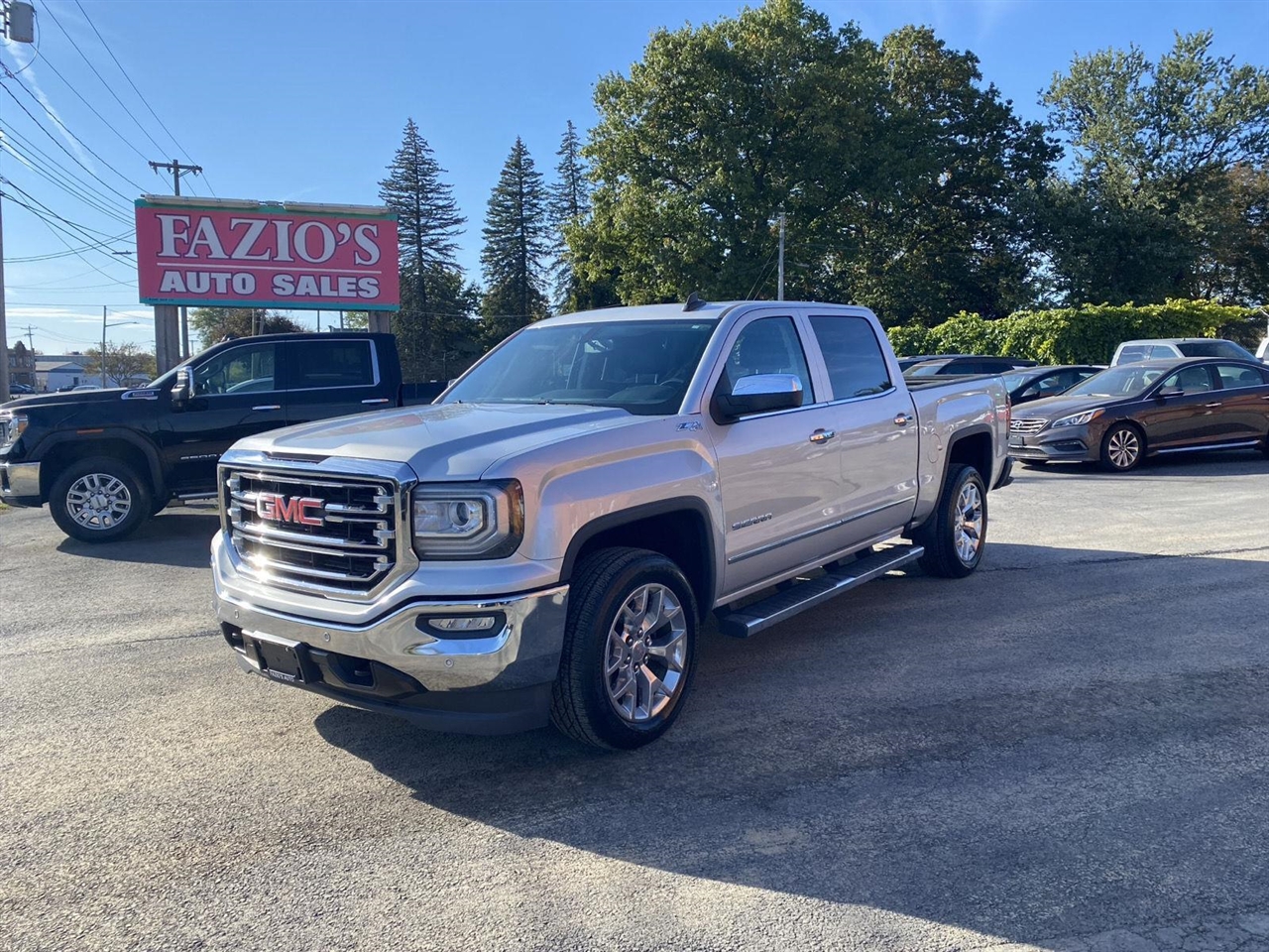 2018 GMC Sierra 1500 4WD Crew Cab 143.5" SLT