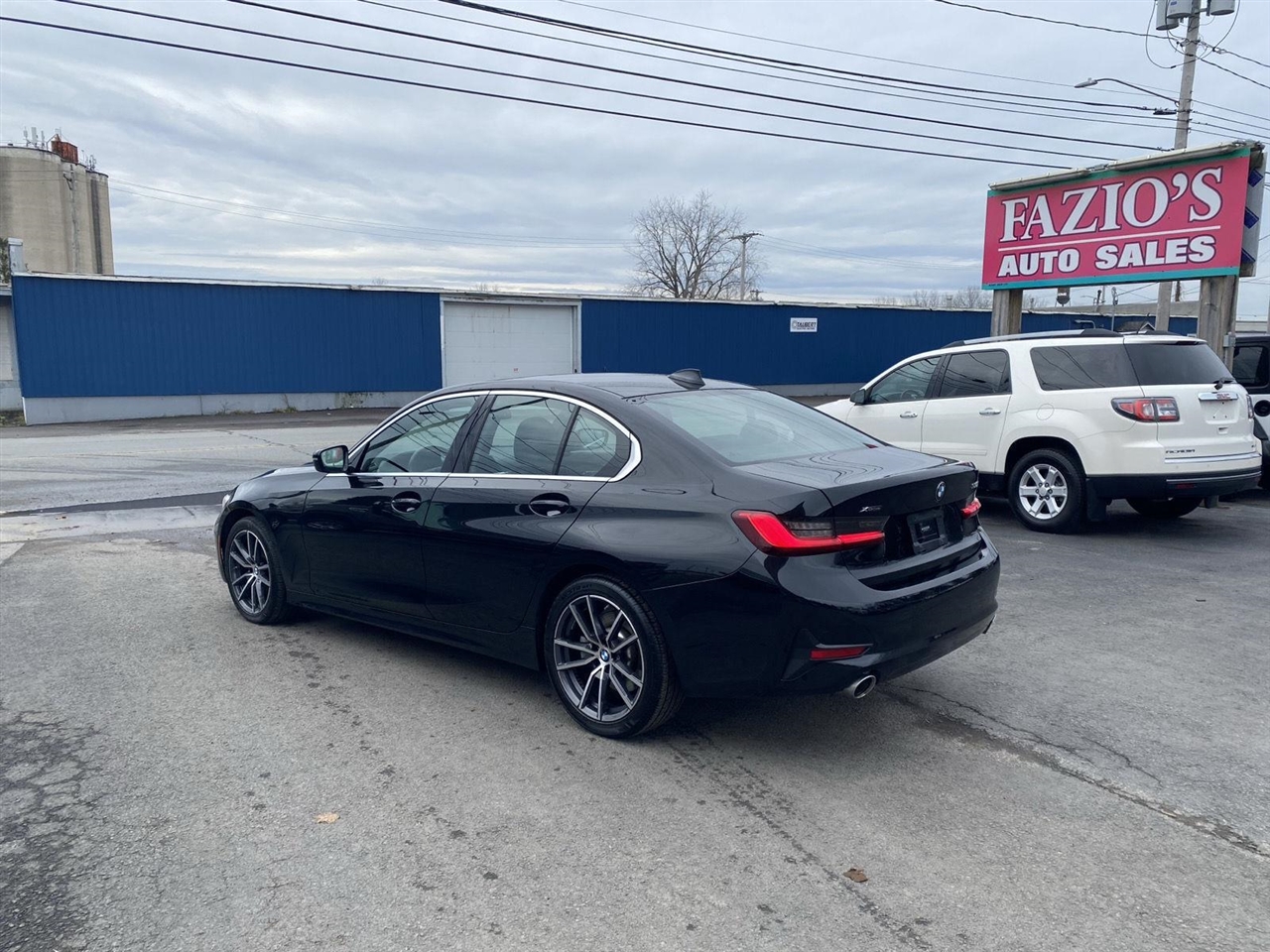 2021 Bmw 330i xDrive photo 2