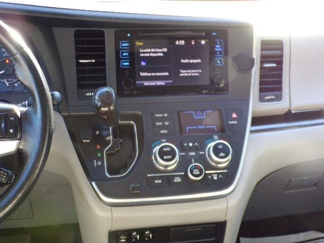 Toyota Sienna 5dr 7-Pass Van XLE Premium AWD (Natl) 2015