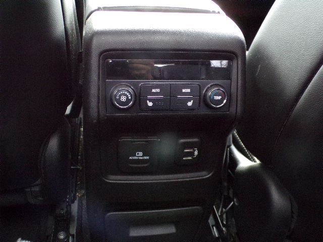 GMC Acadia AWD 4dr Denali 2019