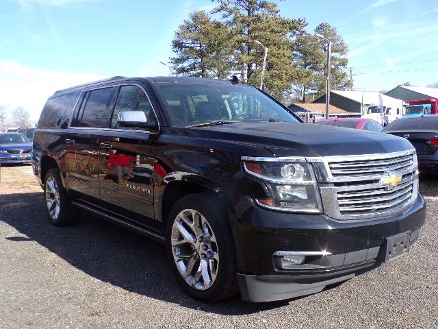 Chevrolet Suburban 4WD 4dr 1500 Premier 2017