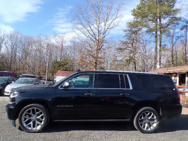 Chevrolet Suburban 4WD 4dr 1500 Premier 2017