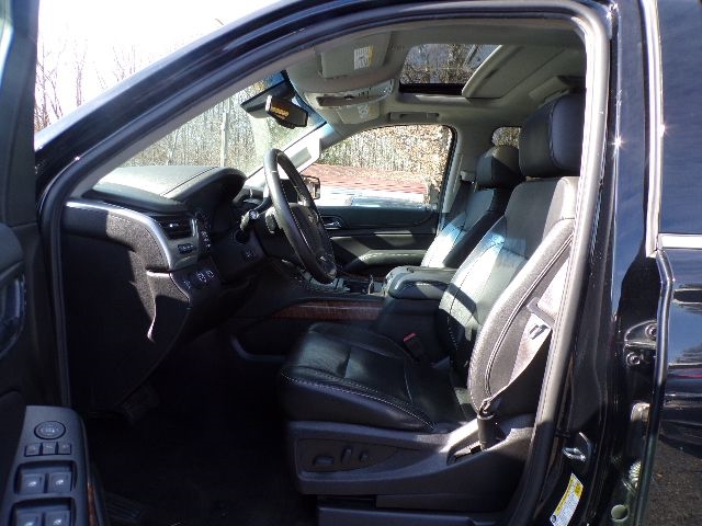 Chevrolet Suburban 4WD 4dr 1500 Premier 2017