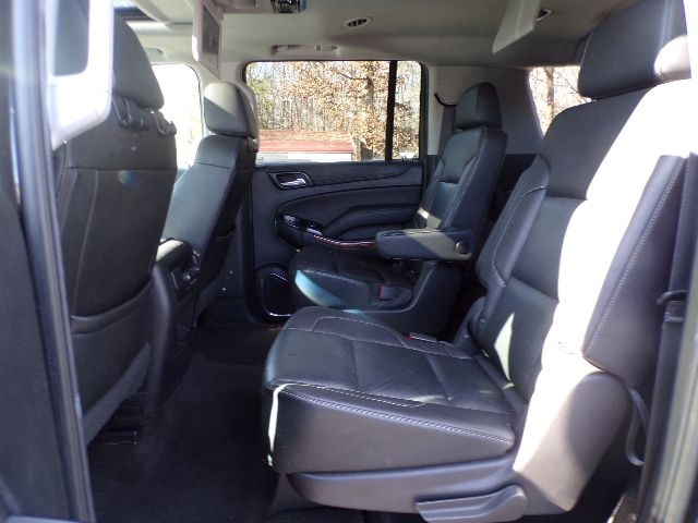 Chevrolet Suburban 4WD 4dr 1500 Premier 2017