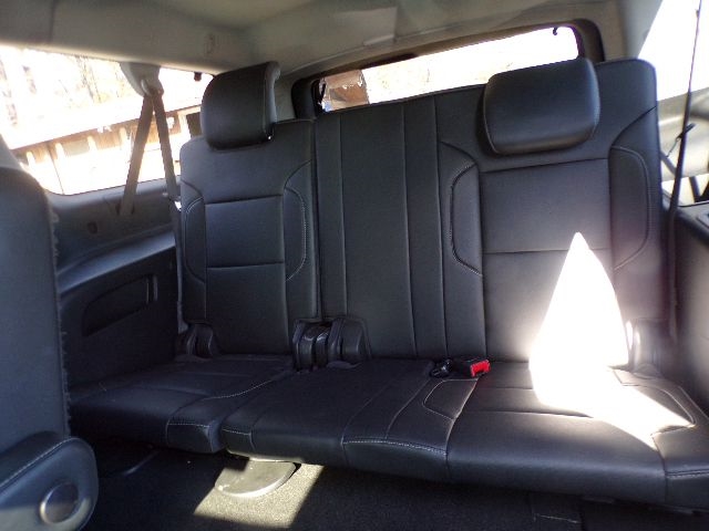 Chevrolet Suburban 4WD 4dr 1500 Premier 2017